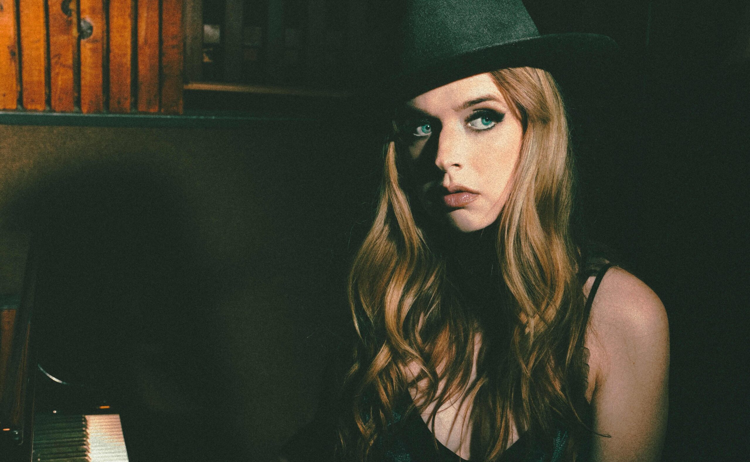 ZZ Ward | Guitar Thrills Magazine